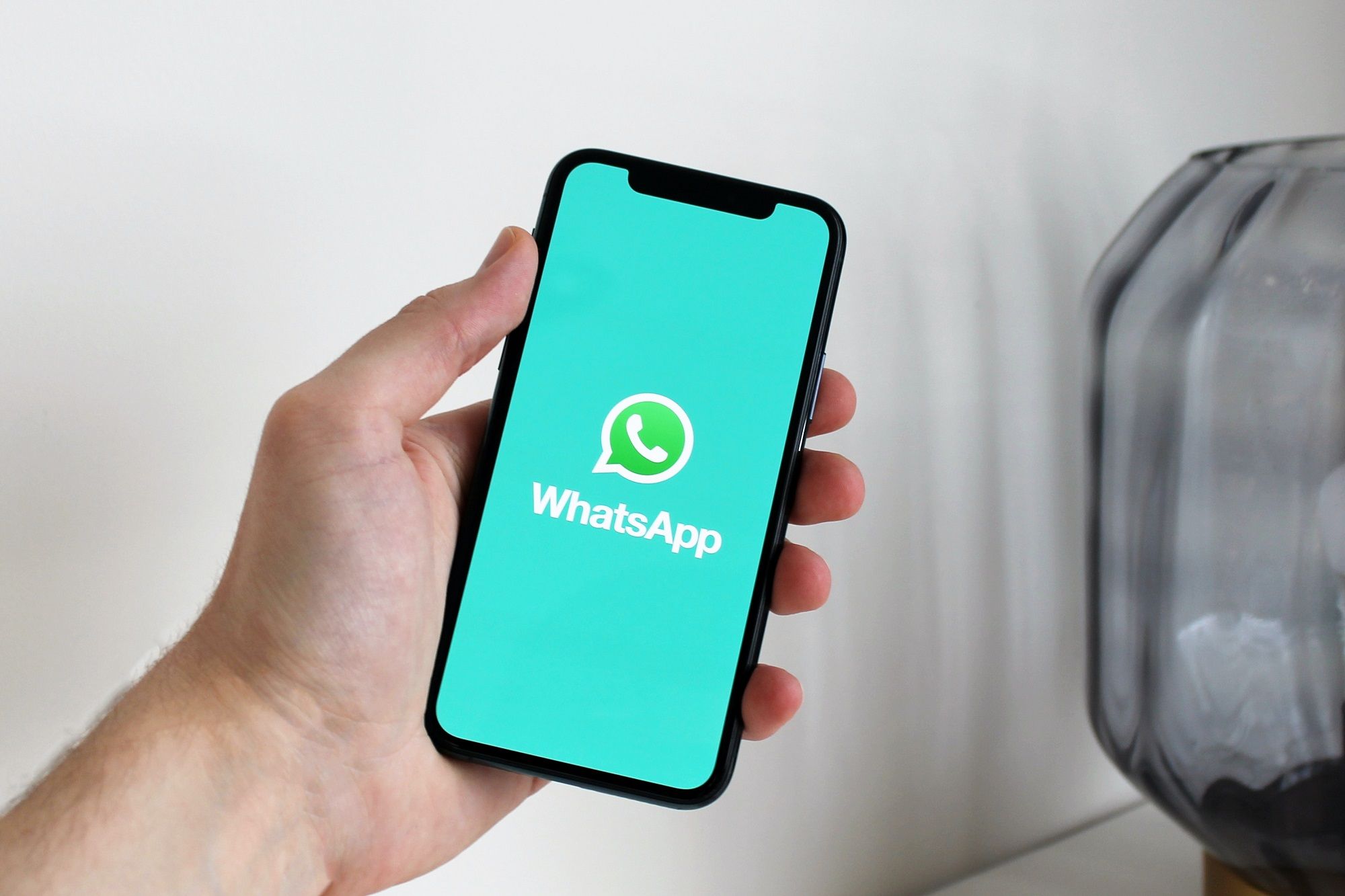Fitur Chat WhatsApp Ke Nomor Privat Bisa Dicoba Di Indonesia (Loop)