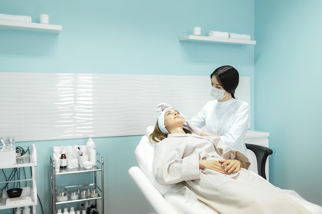 Manfaat Tersembunyi dari Perawatan Kecantikan di Klinik Naba Aesthetic Clinic: Apa Saja?