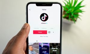 Download Video TikTok Tanpa Aplikasi Tambahan